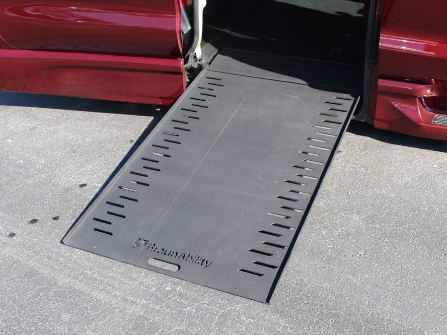 2019 Chrysler Pacifica Touring Plus's photo